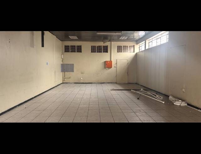 BUSINESS PROPERTY TO RENT IN LA ROCHELLE